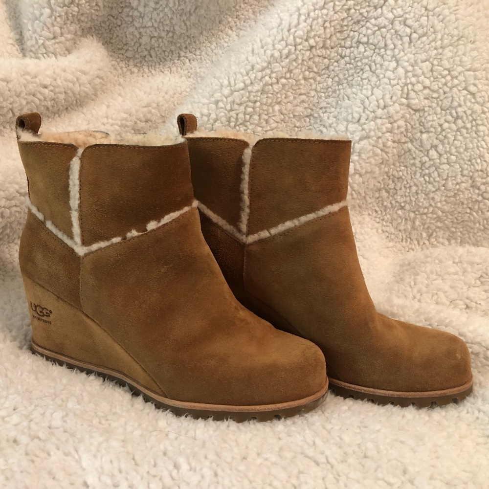 Ugg Marte Women’s Chestnut brown leather wedge booties Size 8 worn once